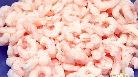 ШАГ 4. салат с креветками и авокадо