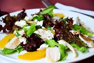 Салат с курицей и апельсинами