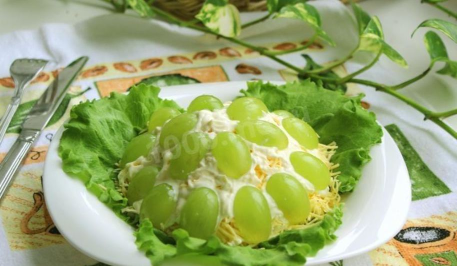Рецепт салата с курицей виноградом и грецкими орехами