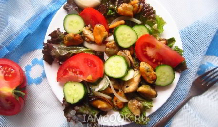 Рецепт салат с мидиями и овощами