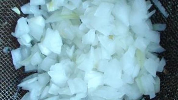 ШАГ 2. салат с мясом криля, капустой и кукурузой