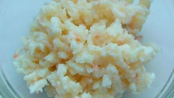 ШАГ 5. салат с мясом криля, капустой и кукурузой