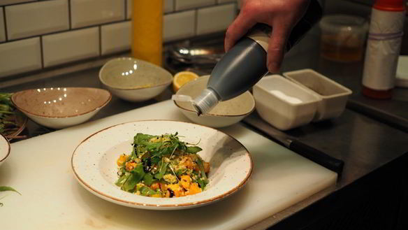 ШАГ 8. салат с печеной тыквой и булгуром