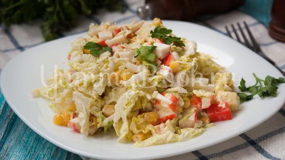 ШАГ 7. салат с пекинской капустой, крабовыми палочками и ананасами