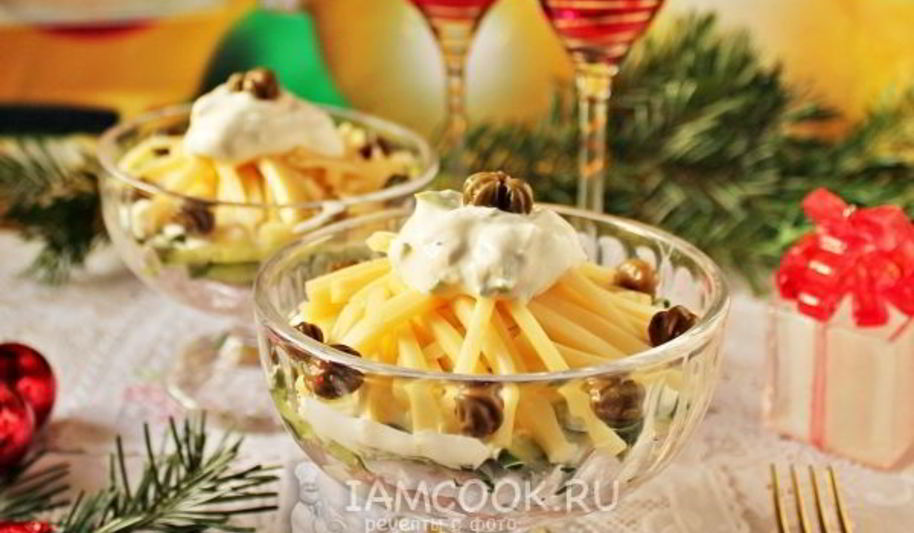 Рецепт салат с ветчиной, сыром и огурцами