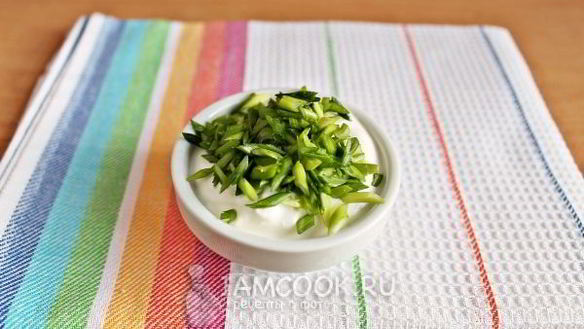 ШАГ 6. салат с ветчиной, сыром и огурцами