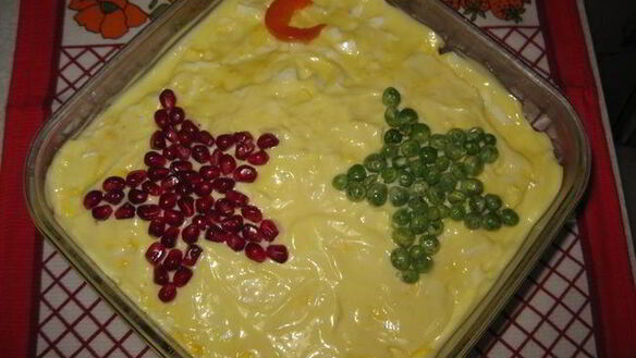 ШАГ 5. салат слоеный две звезды