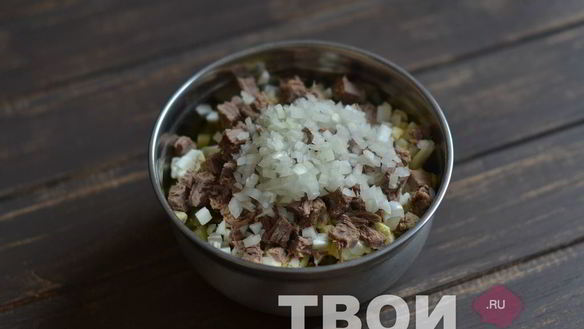 ШАГ 6. салат столичный