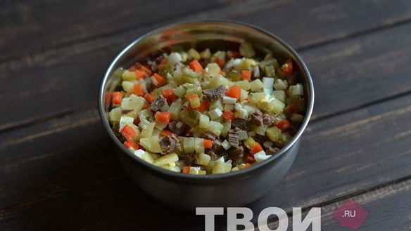 ШАГ 7. салат столичный