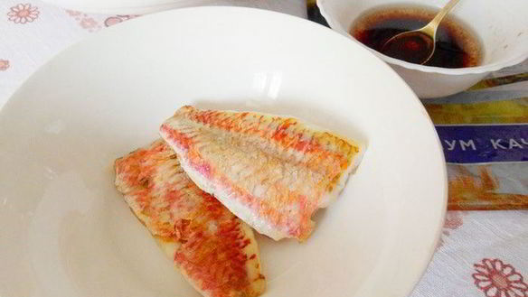 ШАГ 5. салатный микс с барабулькой