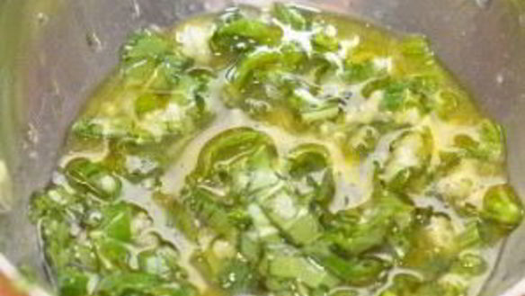 ШАГ 6. средиземноморский салат с мидиями