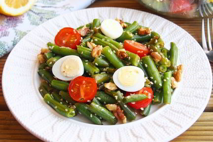 Теплый салат со стручковой фасолью