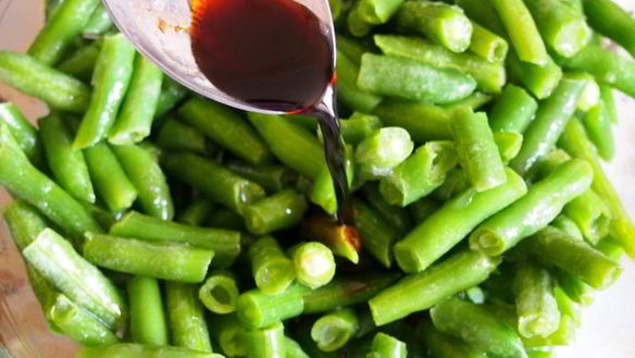 ШАГ 2. теплый салат со стручковой фасолью