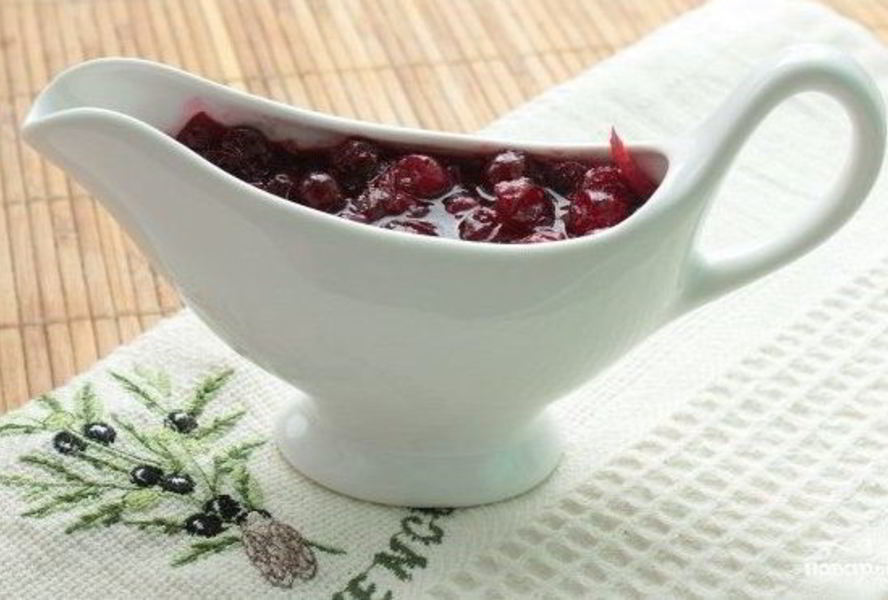 Брусничный соус к мясу без вина