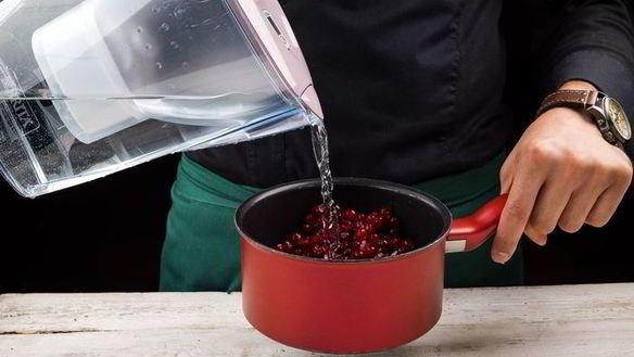 ШАГ 4. клюквенный соус