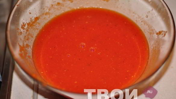 ШАГ 4. консервированный томатный соус