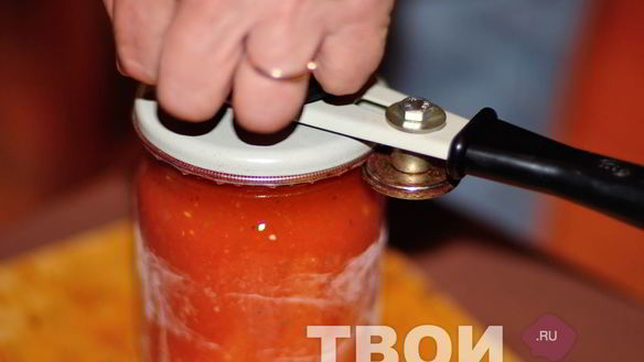 ШАГ 7. консервированный томатный соус