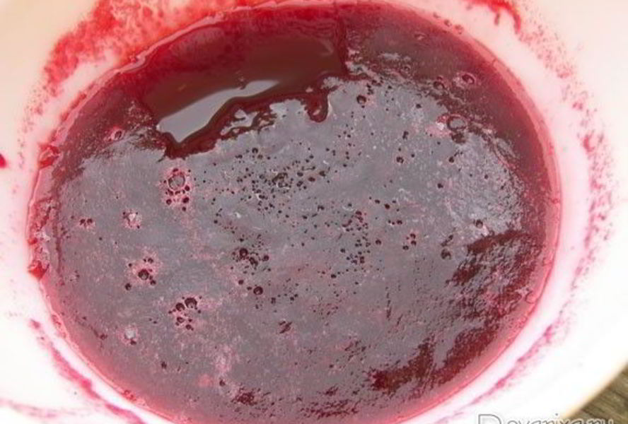 Коричневый ягодный соус