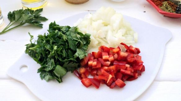 ШАГ 2. остро-сладкий томатный соус