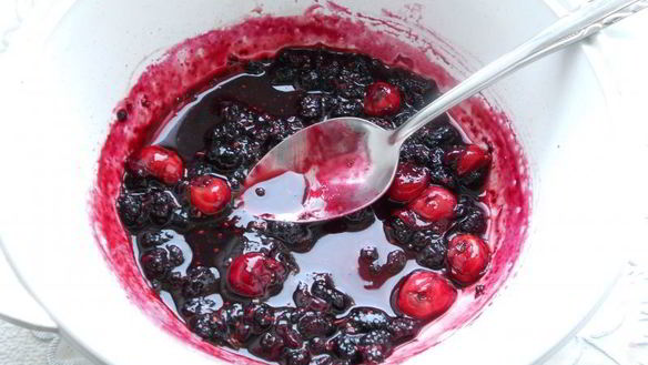 ШАГ 2. острый ягодный соус