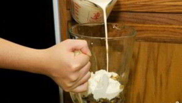 ШАГ 6. сливочно-грибной соус для мяса