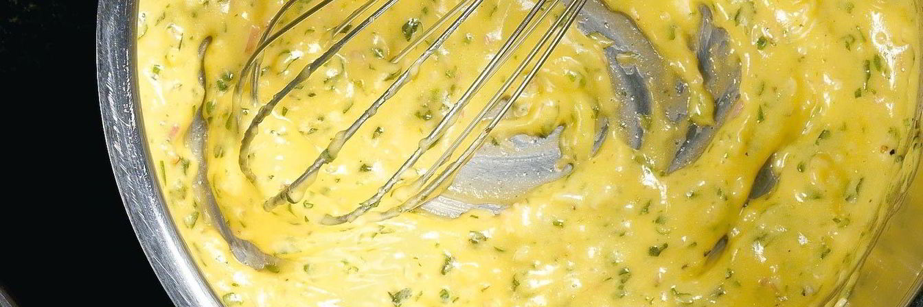 Сливочный соус беарнез с кинзой