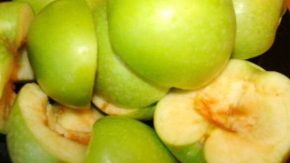 ШАГ 3. сливово-яблочный острый соус к мясу