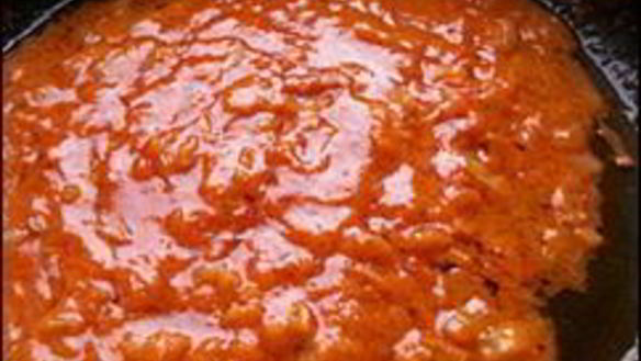 ШАГ 7. сметанно-томатный соус с луком