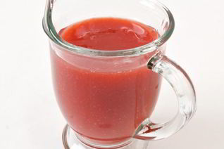 Соус для десерта из клубники и томатов