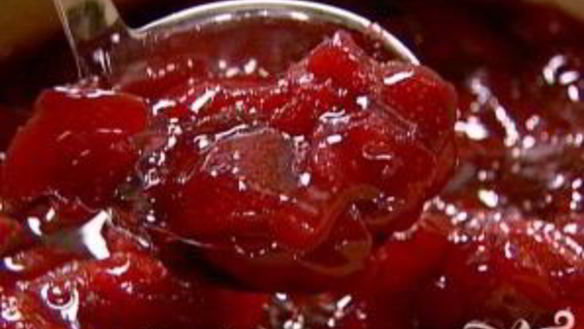 ШАГ 2. соус для десерта из клубники и томатов