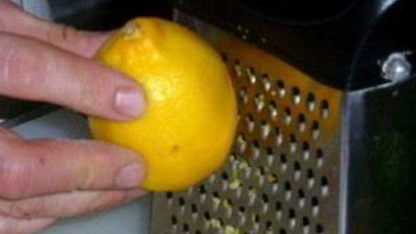 ШАГ 4. соус йогуртовый