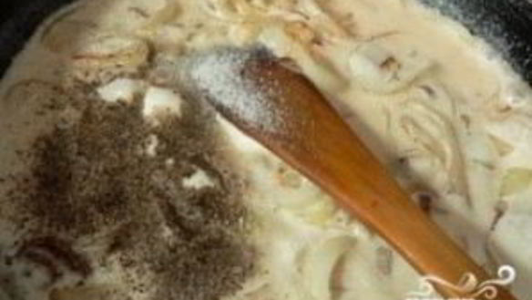 ШАГ 4. соус луковый