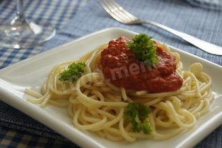 Соус с помидорами болгарским перцем и чесноком