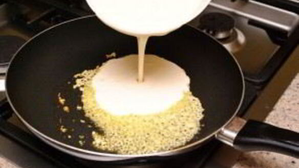 ШАГ 5. соус сливочный с чесноком