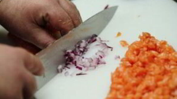 ШАГ 6. тартар из лосося