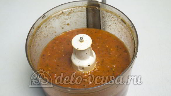 ШАГ 4. томатный соус с чесноком