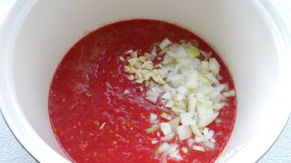 ШАГ 2. томатный соус в мультиварке