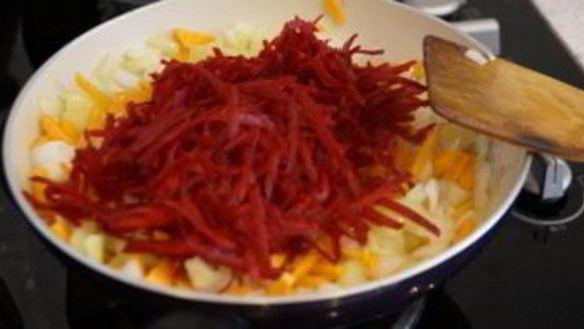 ШАГ 3. борщ красный из баранины