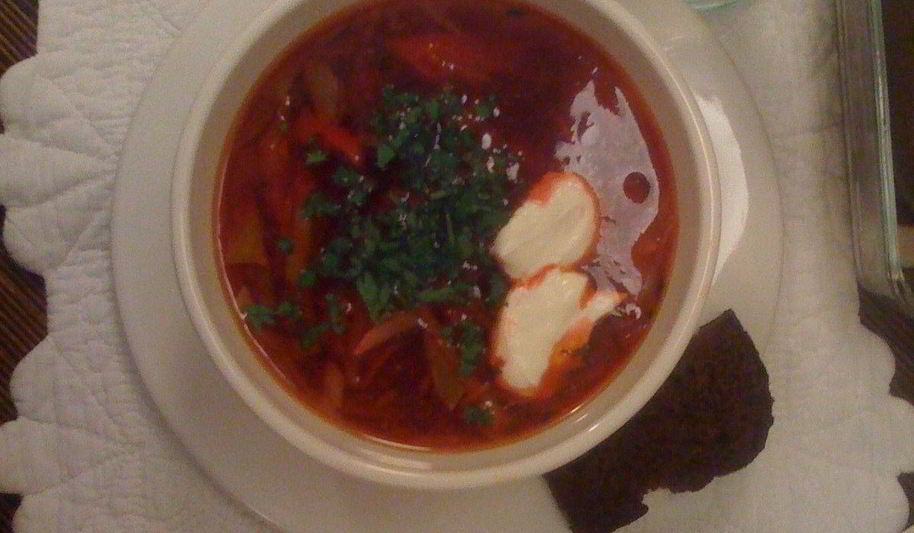 Рецепт борщ с черными гренками и чесноком