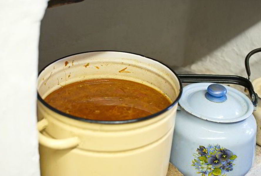 Борщ с фасолью и капустой