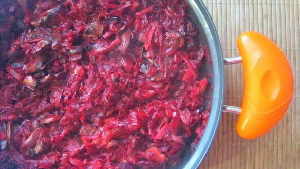 ШАГ 4. борщ с грибами и квашеной капустой