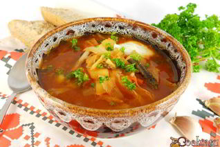 Борщ с килькой в мультиварке