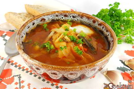 Борщ с килькой в мультиварке