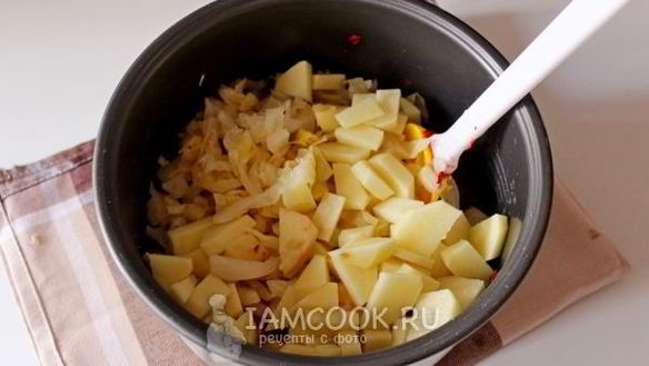 ШАГ 10. борщ с кислой капустой в мультиварке