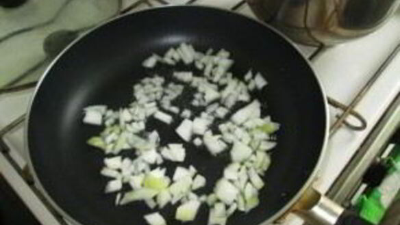 ШАГ 5. борщ с консервированной фасолью