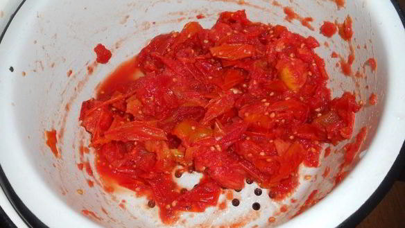 ШАГ 6. борщ с курицей и бочковыми помидорами