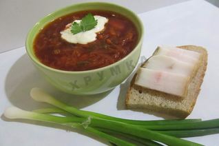 Борщ с квашеной капустой и свеклой