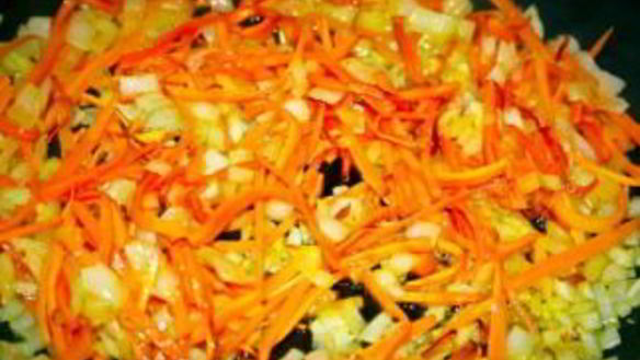 ШАГ 4. борщ с сосисками