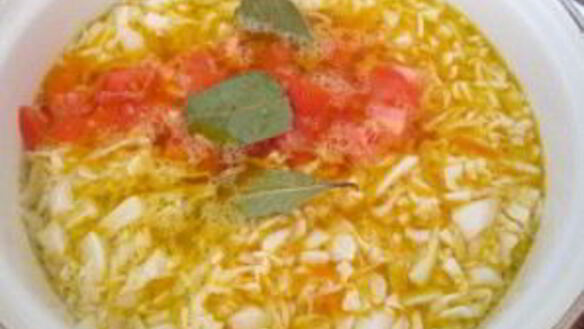 ШАГ 5. борщ с тушенкой