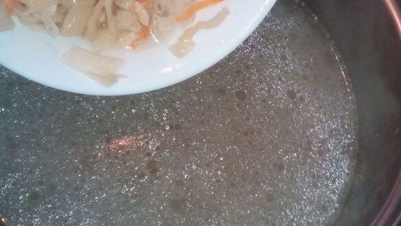 ШАГ 4. борщ с заправкой